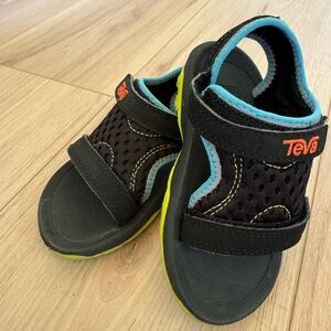 Teva Black and Blue Sporty Sandals with Velcro Closure 7T